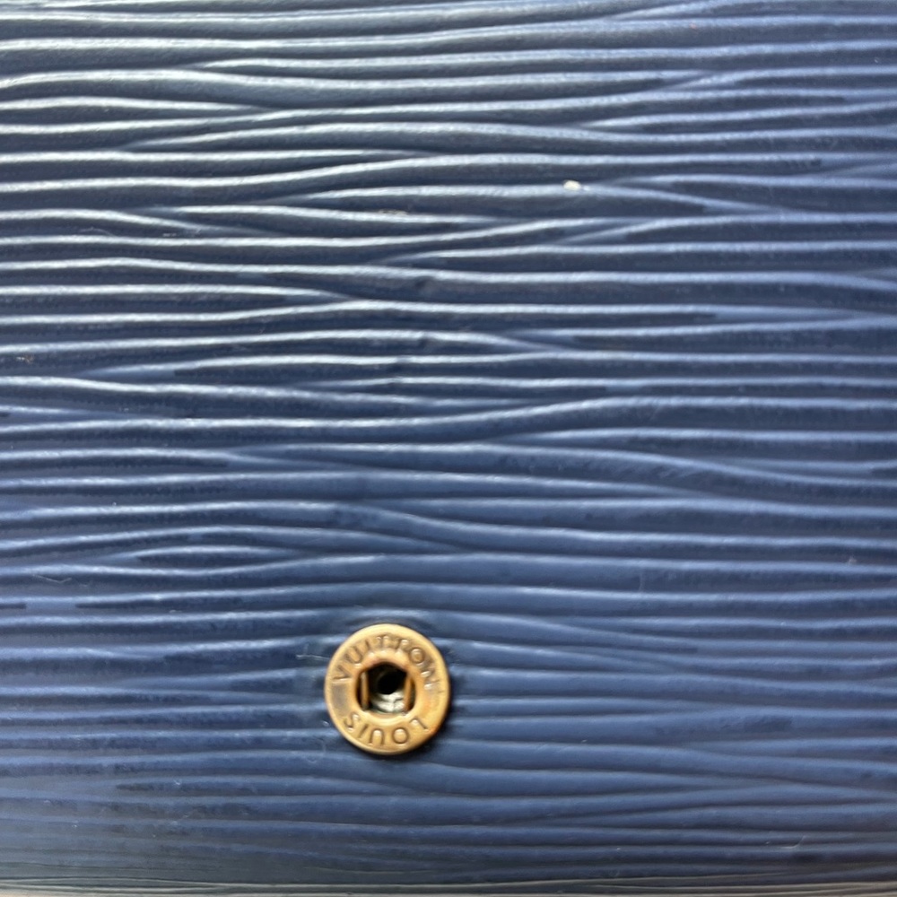 LV Toledo Blue Epi - Picture 6 of 10
